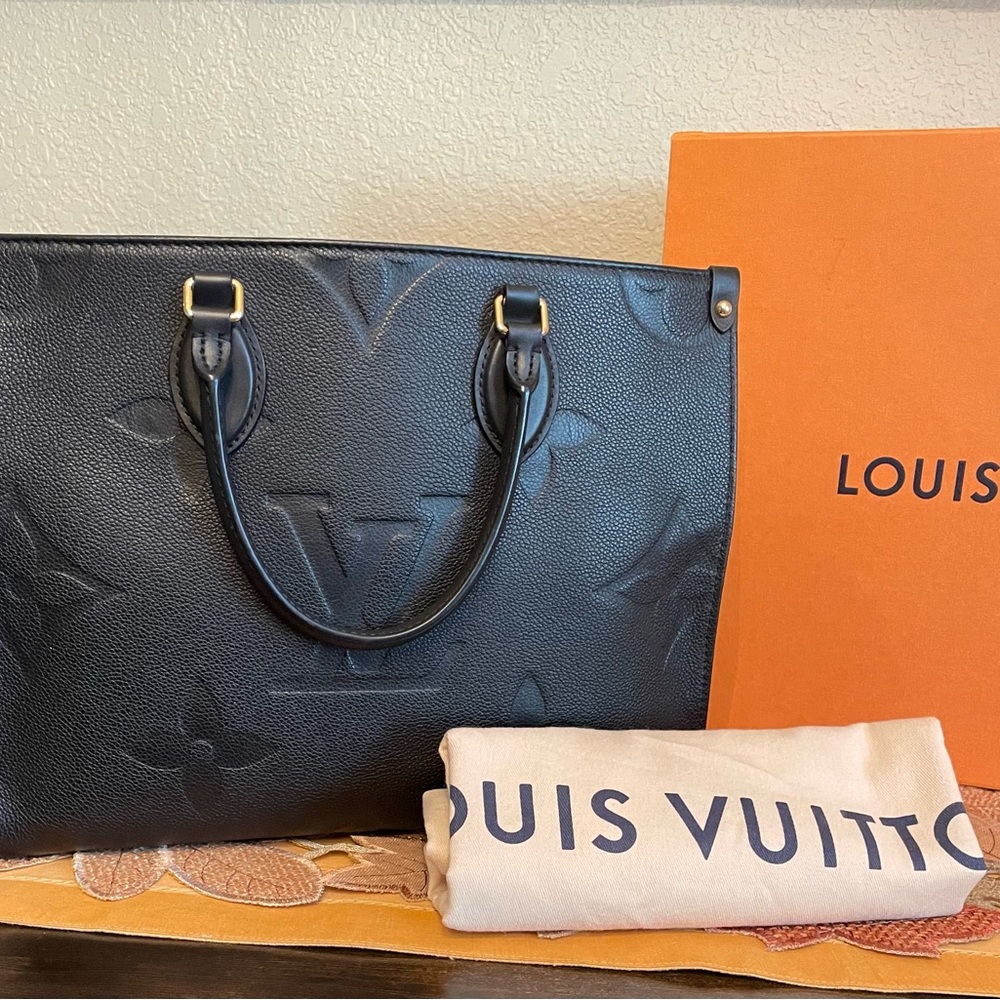LV Noir  On The Go MM